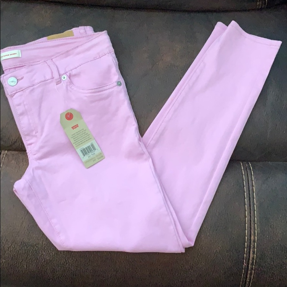 Levi’s 710 Super Skinny Jeans